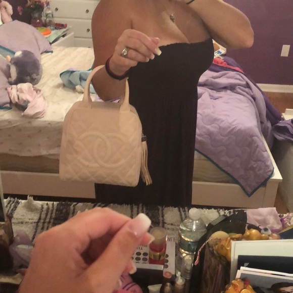 Chanel canvas/leather tote with tassel - Picture 7 of 8